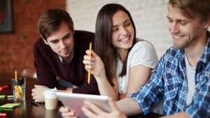 Practical Apartment Rental Tips for Young Professionals